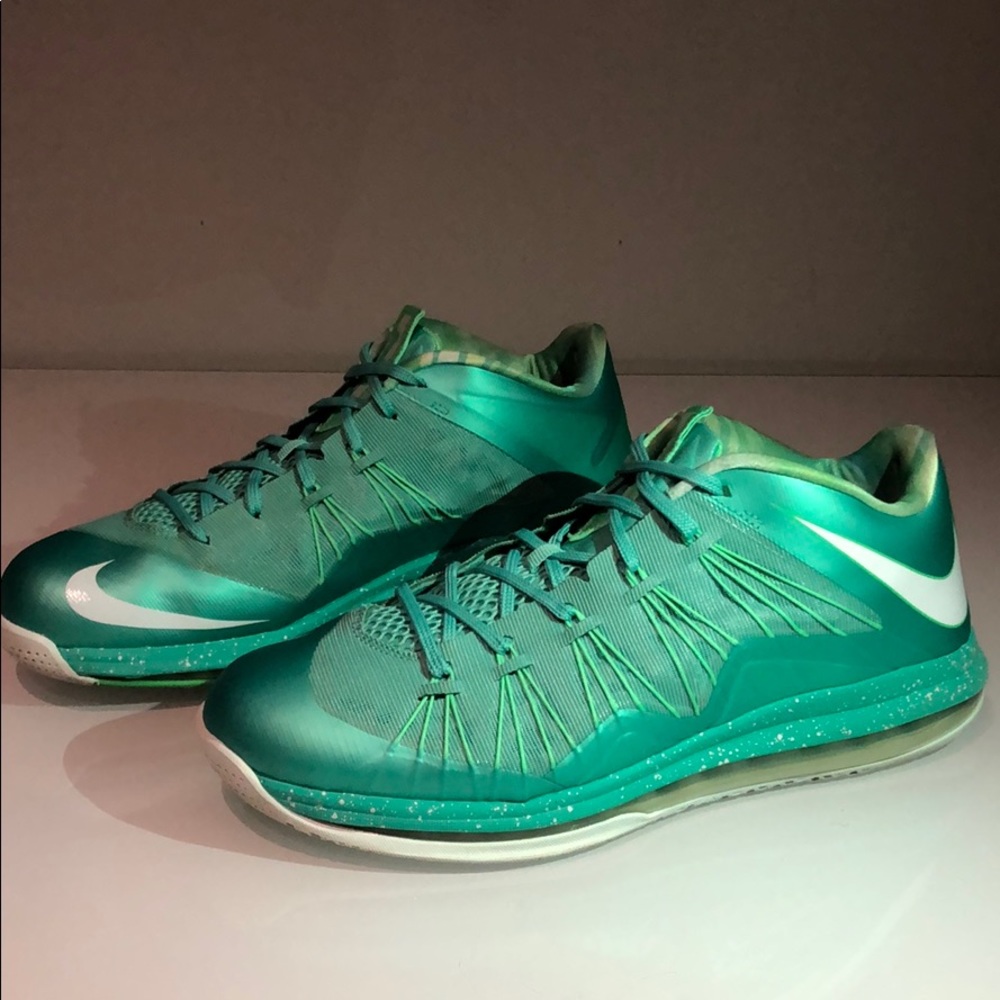 Nike Air Max Lebron X Low Easter